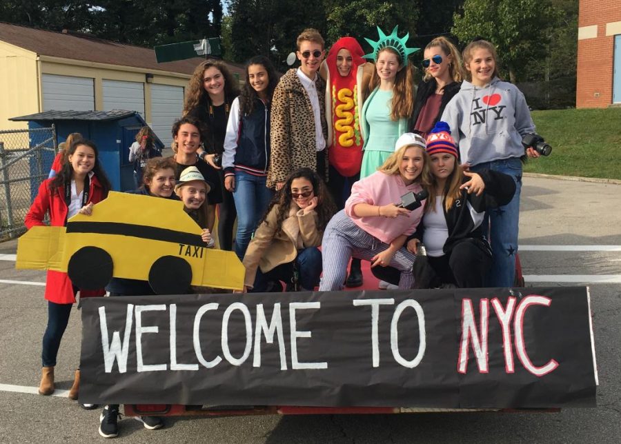 The+Junior+class+student+council+members+posed+on+their+New+York+parade+float.+